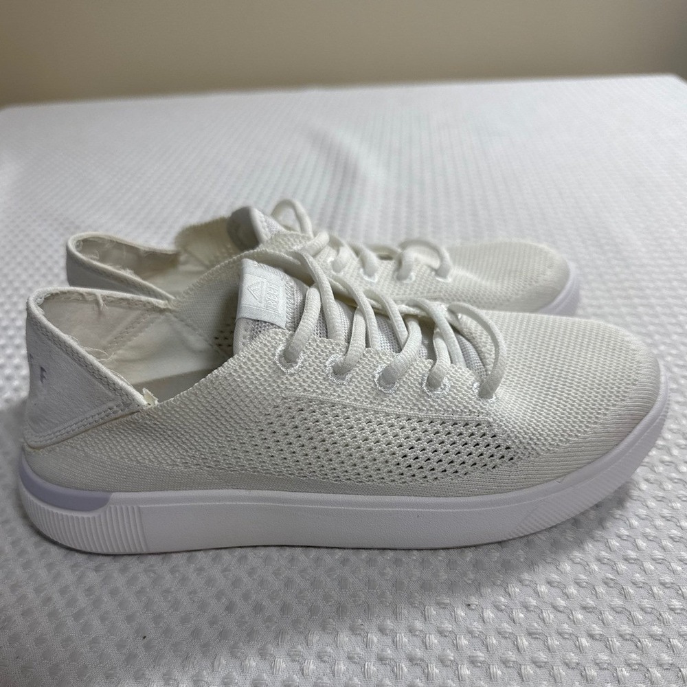 Reef Sneakers Kids 6 Neptune White Knit Fold Down Heel EUC